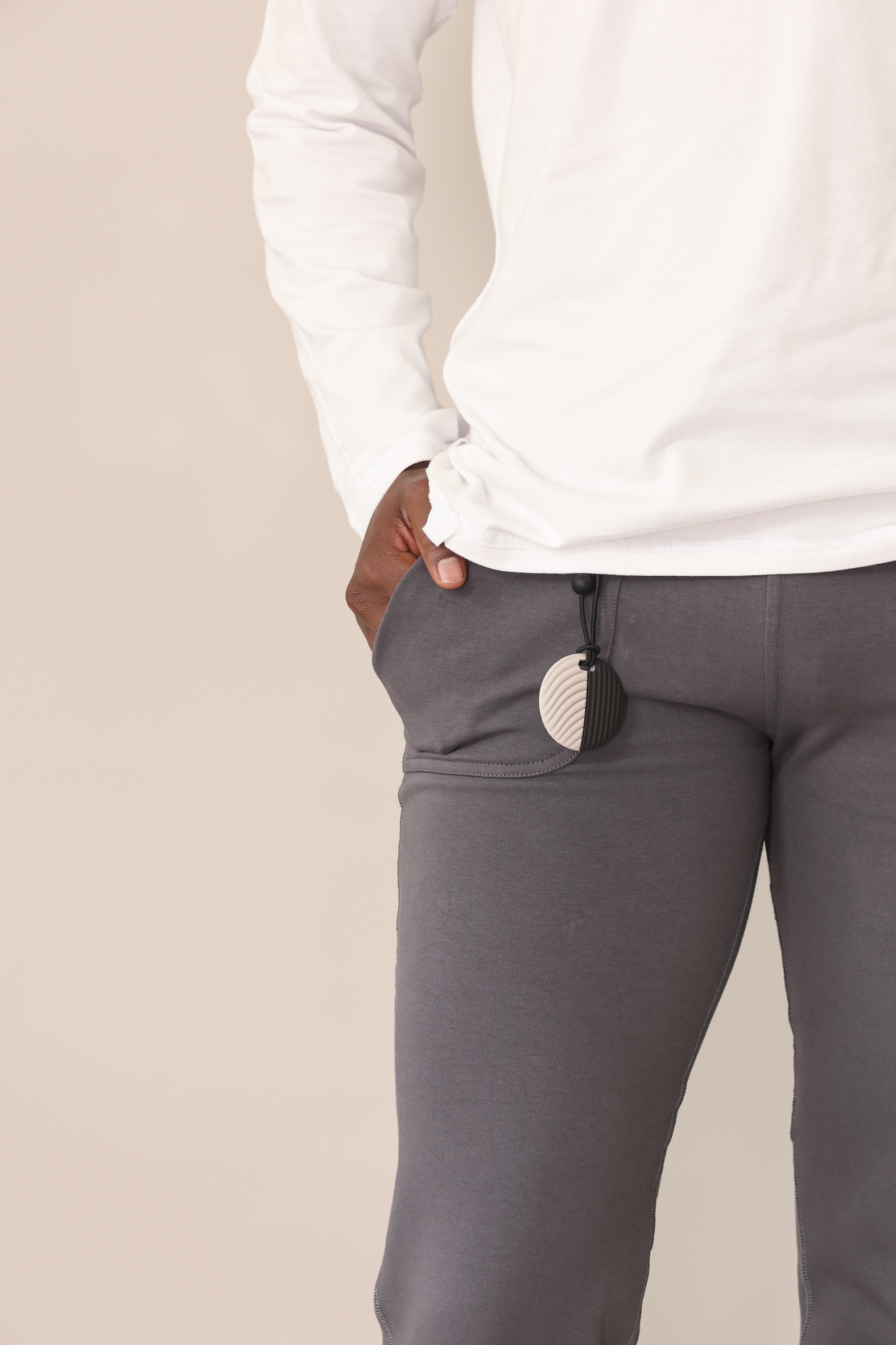 CALM CIRCLE – DISKREETNE 2-IN-1 ABIVAHEND KESKENDUMISEKS - Image 18