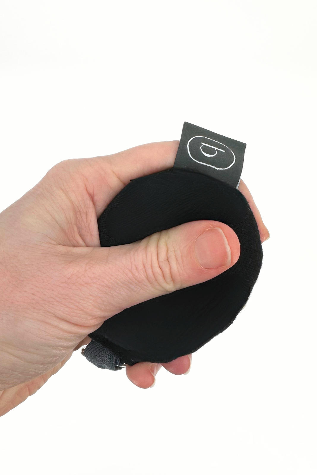 BLUSSS HANDMADE STRESSIPALL – PEHME TEKSTIILIST RAHUSTAJA - Image 5