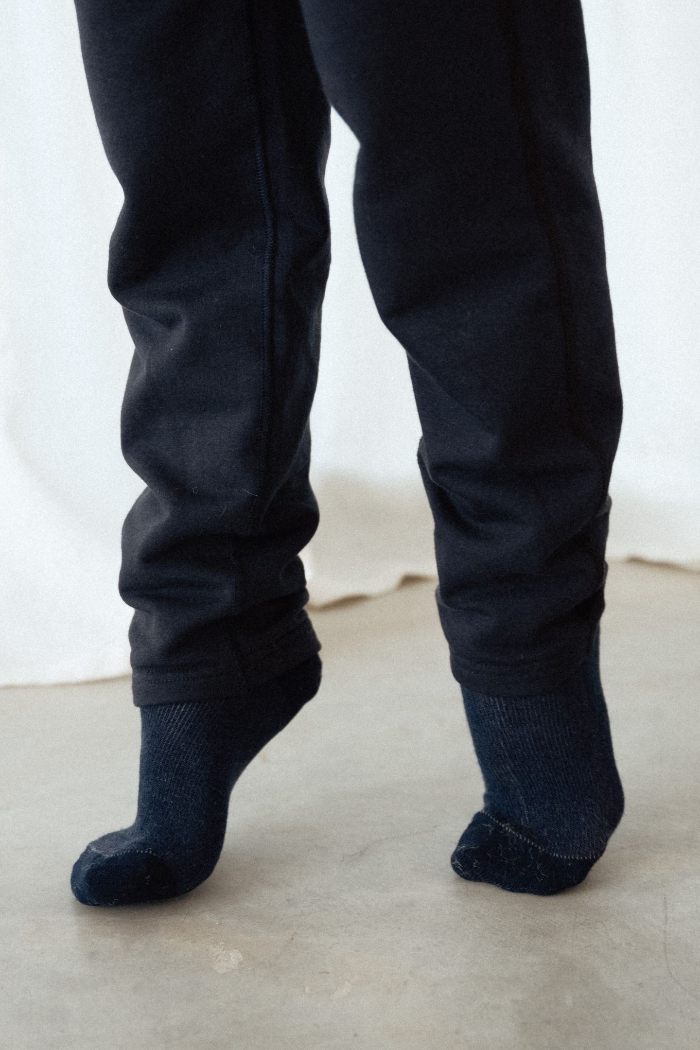 BLUSSS BAMBOO – ÕMBLUSTETA JA SOONIKUTA SOKID TUNDLIKELE JALGADELE (ERINEVAD VÄRVID) - Image 7