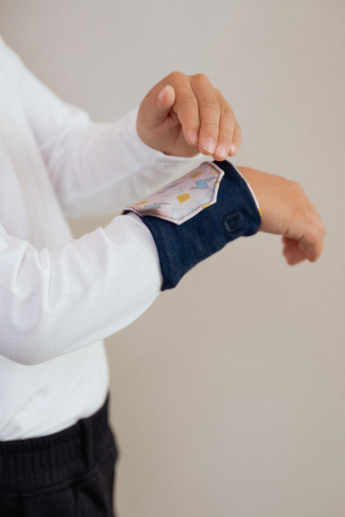 MOODMAGIC – VÄRVI MUUTEV SENSOORNE RANDMEPAEL ENESEREGULATSIOONI TOETAMISEKS - Image 6