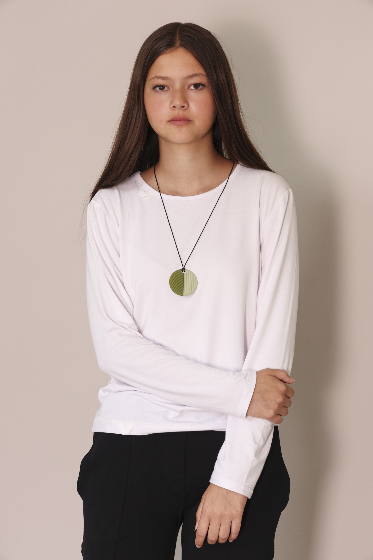 CALM CIRCLE – DISKREETNE 2-IN-1 ABIVAHEND KESKENDUMISEKS - Image 5