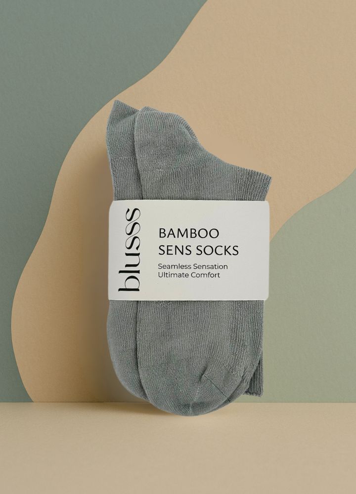 BLUSSS BAMBOO – ÕMBLUSTETA JA SOONIKUTA SOKID TUNDLIKELE JALGADELE (ERINEVAD VÄRVID)